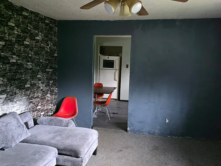132 N 23rd Pl — Photo 9