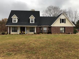 1007 Ashley Ln, New Albany, MS 38652