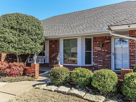 3rd image of 10404 Charwood Ct