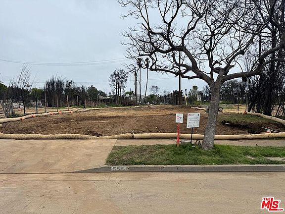 2nd image of 554 Tahquitz Pl