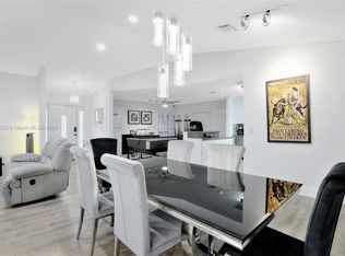 201 NW 65th Ter, Fort Lauderdale, FL 33317