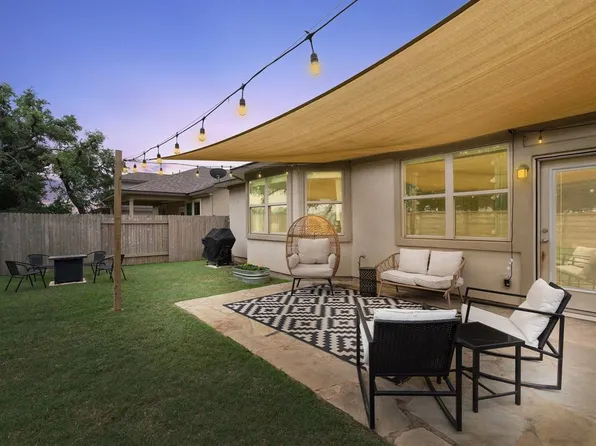 424 Spanish Star Trl, Dripping Springs, TX 78620