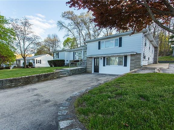 2nd image of 7 Pasco Dr