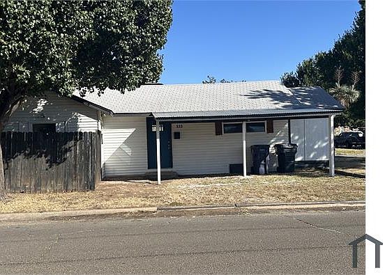 4th image of 333 SW 43rd St