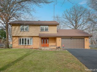 800 Konen Ave, Aurora, IL 60505