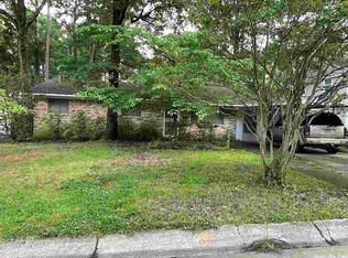 11511 Birchwood Dr, Little Rock, AR 72211