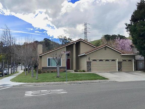 2nd image of 17901 Oak Grove Dr