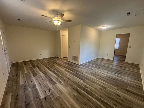3rd image of 2850 Walls Branch Rd