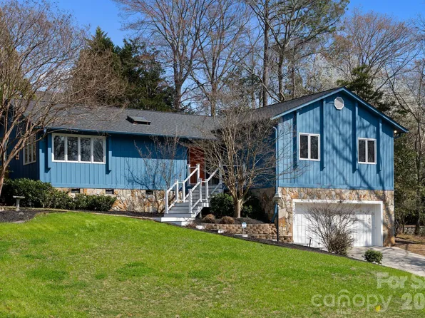 1432 Jules Ct, Charlotte, NC 28226