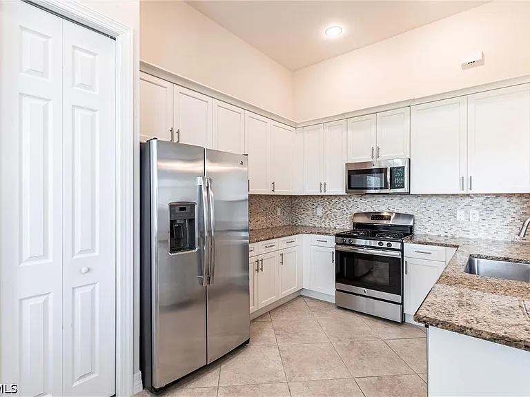 13730 Willow Haven Ct — Photo 14