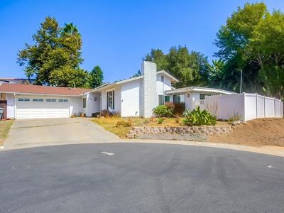 704 Old Bridge Rd, Fallbrook, CA, 92028