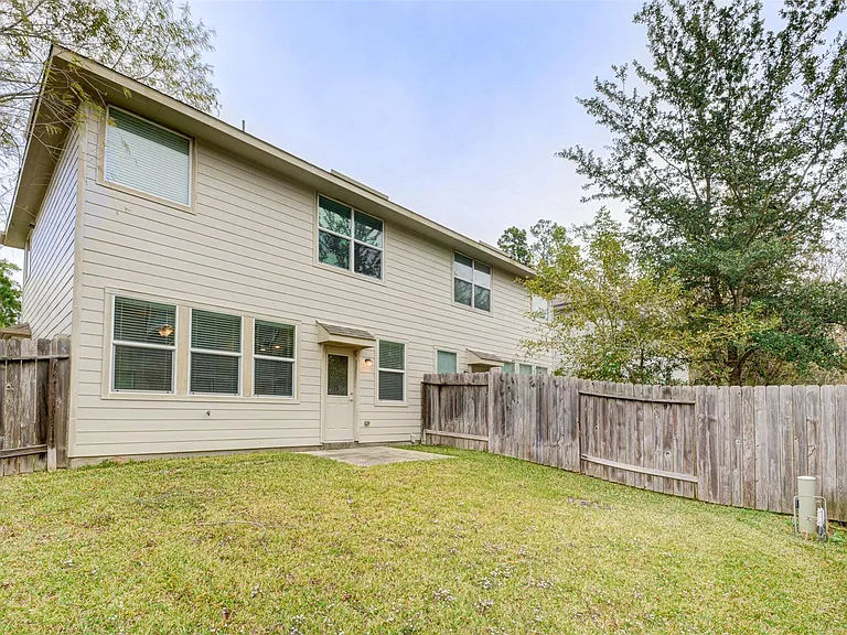 23 Fairlee Ct — Photo 38