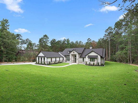 3rd image of 13010 Royal Hill Ct