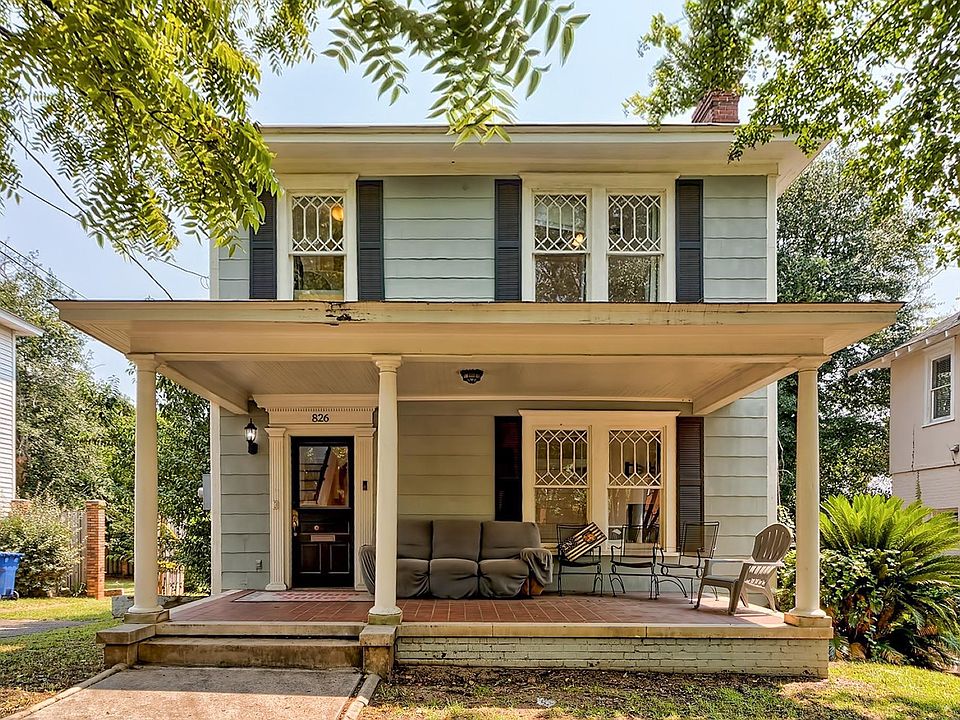 1st image of 826 Laurens St