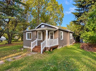 209 Tennyson Ter, Williamsville, NY 14221