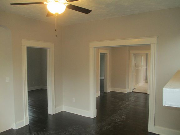 4th image of 3209 Garland Ave #A