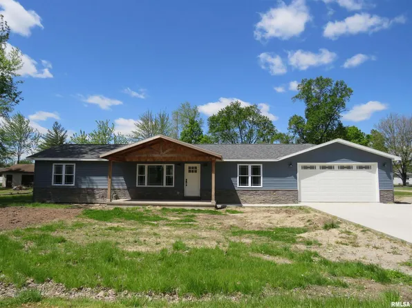 1015 N Illinois Ave, Salem, IL 62881