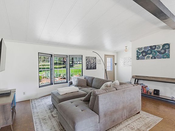 5th image of 2655 Cady Rd