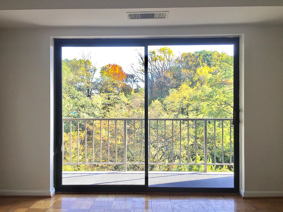 2nd image of 575 Thayer Ave APT 504