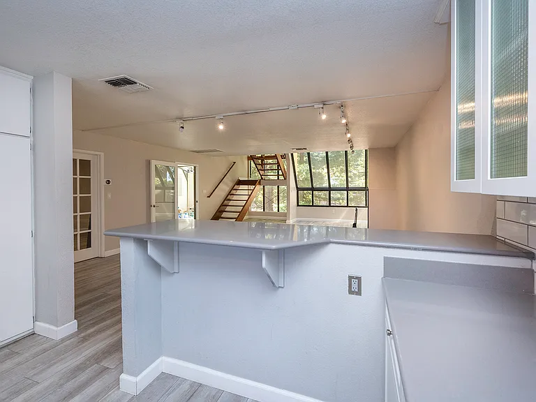 200 P St #D34 — Photo 5