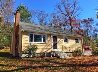 15 Rolling Ridge Rd, Franklin, MA 02038