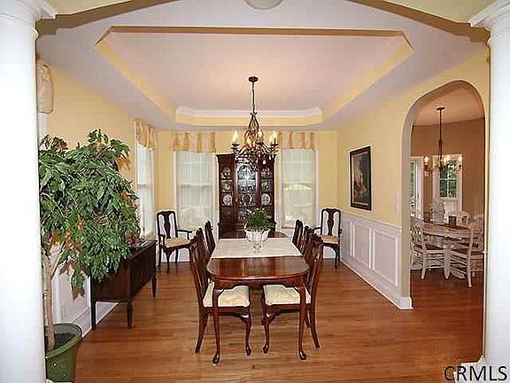4th image of 35 Shelbourne Dr