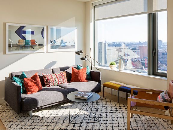5th image of 10 City Pt APT 23H