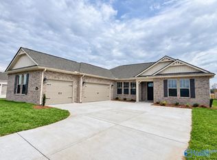 1105 Maplehurst St, Decatur, AL 35603