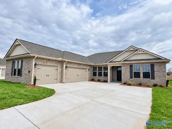 1105 Maplehurst St, Decatur, AL 35603