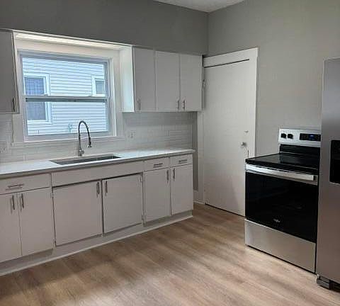 3rd image of 629 E Columbus Ave