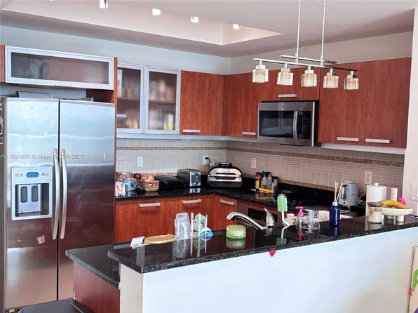 3131 NE 188th St APT 1809, Miami, FL 33180