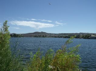22286 San Joaquin Dr W, Canyon Lake, CA 92587