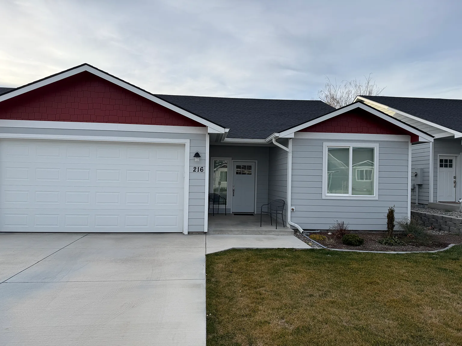 216 Claret Dr photo 1