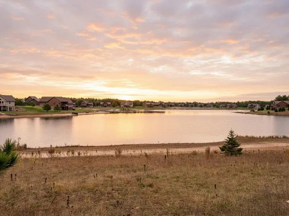 N7512 Rising Sun Court #63, New Lisbon, WI 53950
