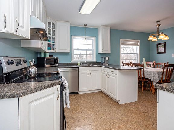 4th image of 11778 Saint Peters Rd