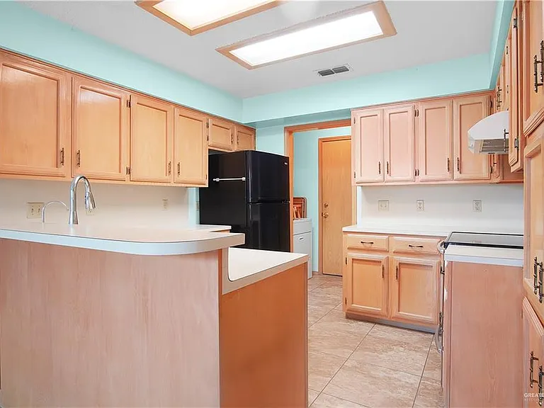 2309 Yarrow St — Photo 9