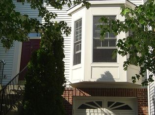 6114 Franconia Commons Ct, Alexandria, VA 22310