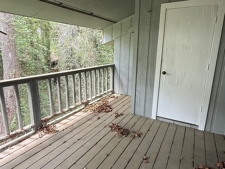 1873 Larette Dr — Photo 7
