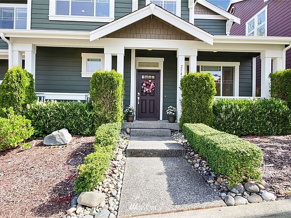 2nd image of 2542 NE Kirkwood Pl