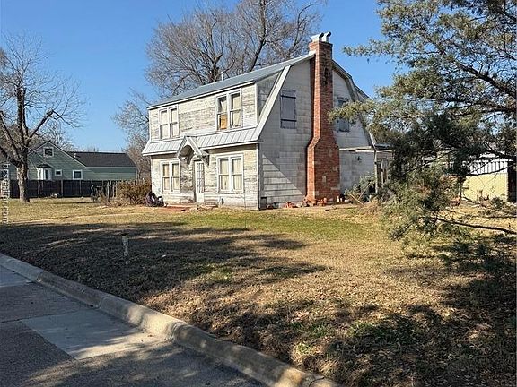 5th image of 1212 E 28th St