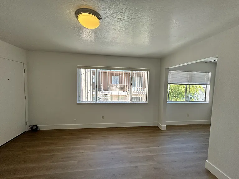 1643 62nd St #3 — Photo 30