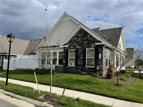 222 Richmond Ave #20-1, Smithfield, VA 23430