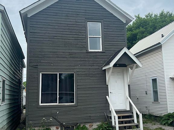 3rd image of 707 Court St