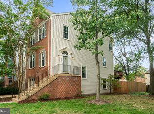 6342 Franconia Commons Dr, Alexandria, VA 22310