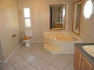 3rd image of 10111 S Country Dr