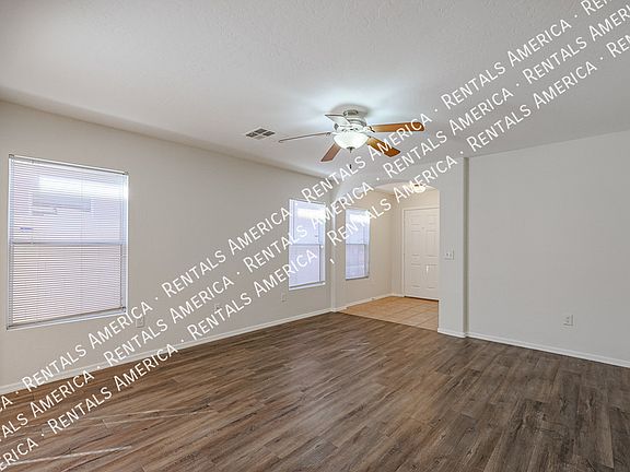 4th image of 13421 W Keim Dr