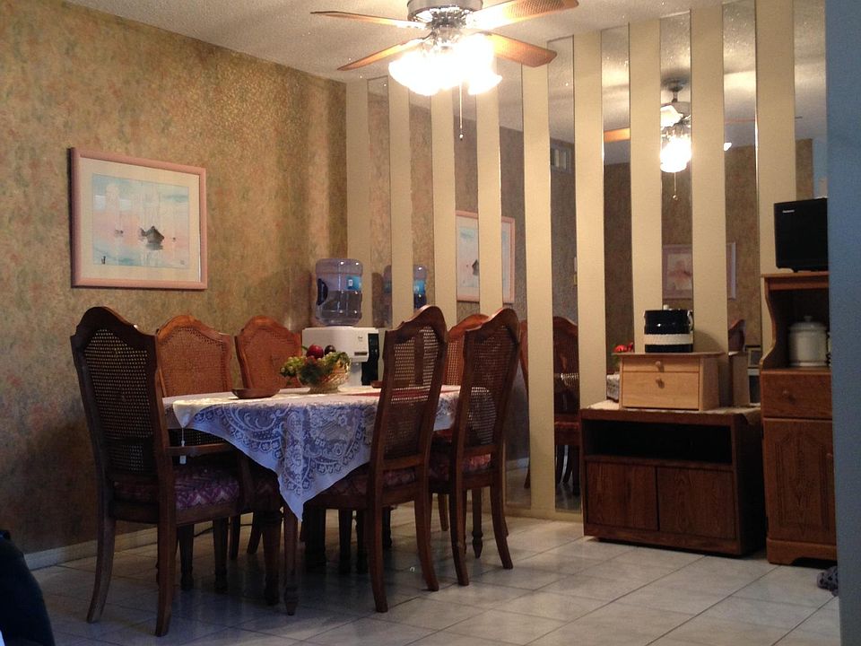 1st image of 51 NE 204th St APT 5