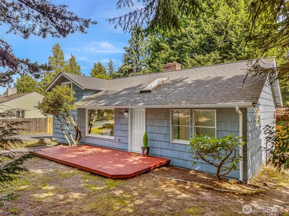 17024 8th Avenue NE, Shoreline, WA 98155