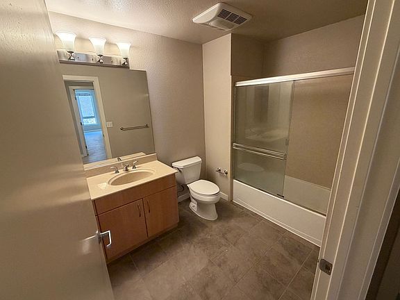 5th image of 1511 Jefferson St Unit 218