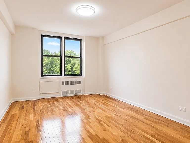 540 Ocean Pkwy #43 — Photo 6